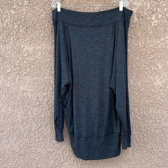 Free People Off-Shoulder Long Sleeve Sweatshirt Women’s Size Medium Cozy Sweater - Picture 1 of 10